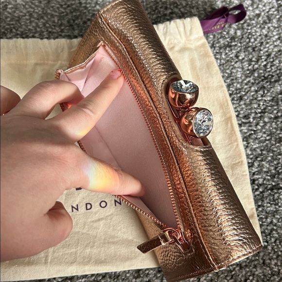 Ted Baker Rose Gold Clutch - Picture 4 of 6